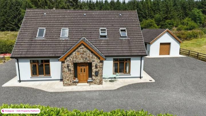 Detached house for Sale in Newmarket, Cork