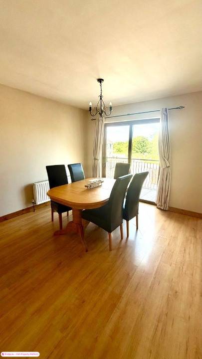 Townhouse for Sale in Manulla, Mayo
