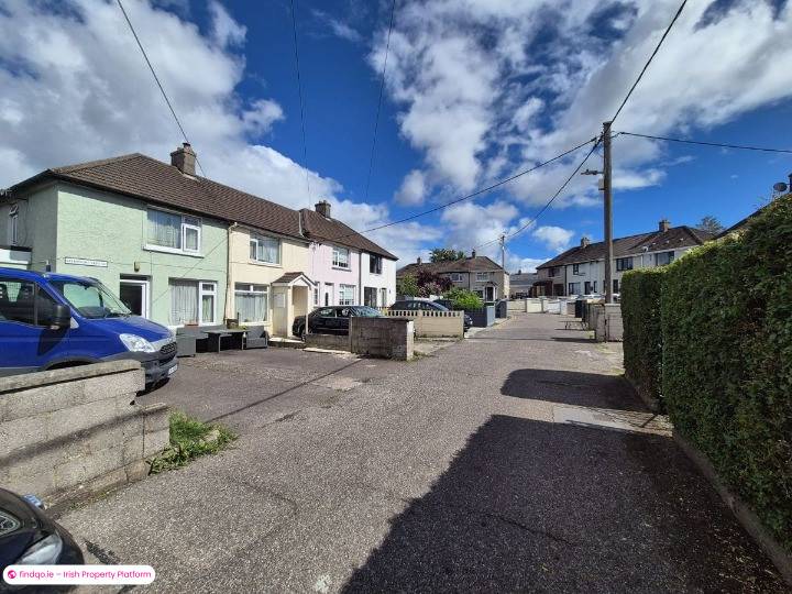 Terraced house for Sale in The Lough, Cork