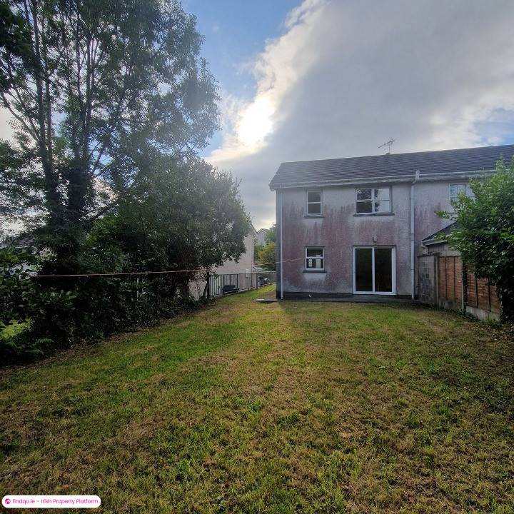 Semi-detached house for Sale in Bantry, Cork