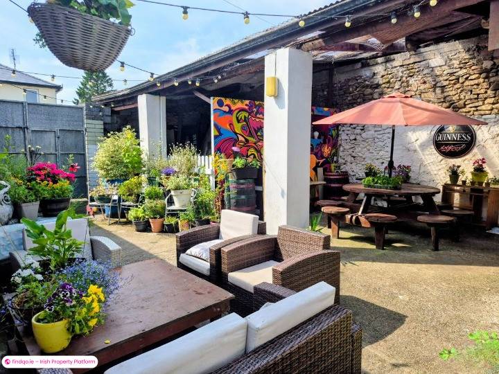 Restaurant / Bar / Hotel for Sale in Charlestown, Mayo