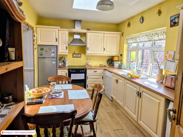 Restaurant / Bar / Hotel for Sale in Charlestown, Mayo