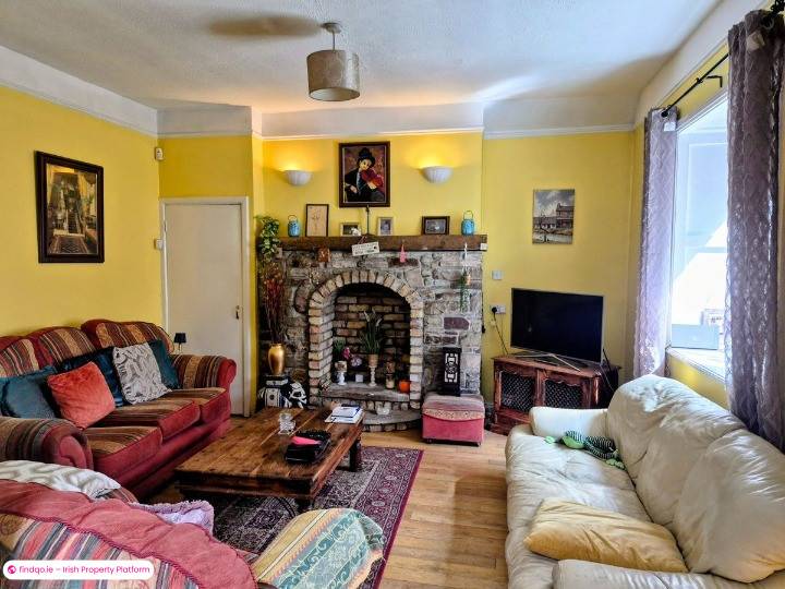 Restaurant / Bar / Hotel for Sale in Charlestown, Mayo