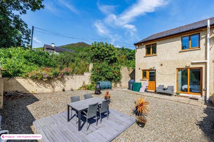 Semi-detached house for Sale in Carlingford, Louth