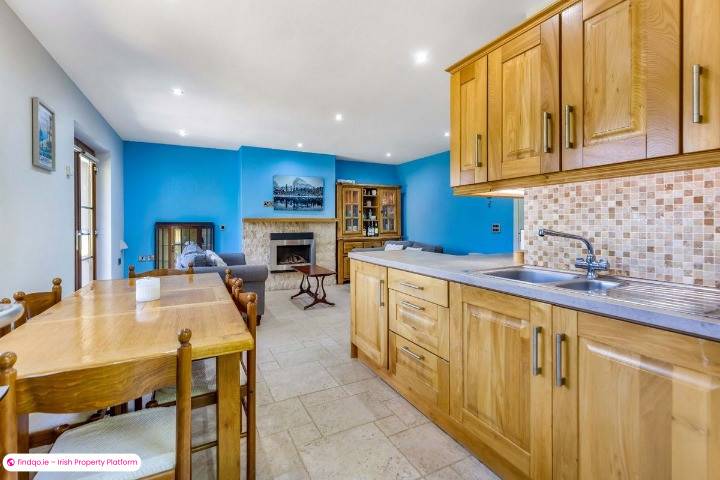 Semi-detached house for Sale in Carlingford, Louth