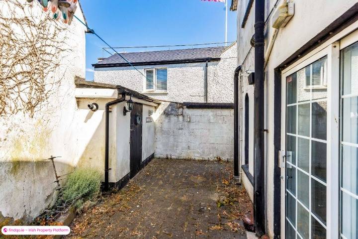 Detached house for Sale in Blackrock, Louth