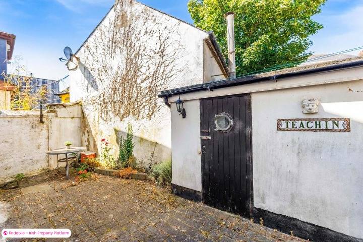 Detached house for Sale in Blackrock, Louth