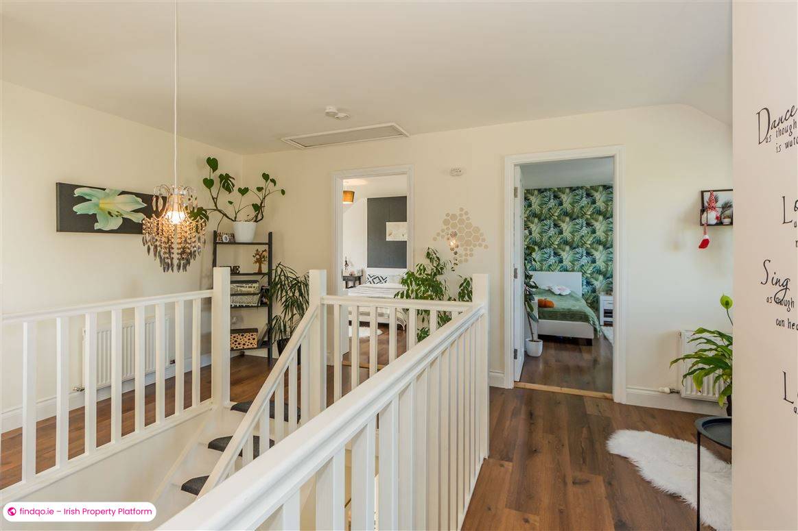 Detached house for Sale in Schull, Cork