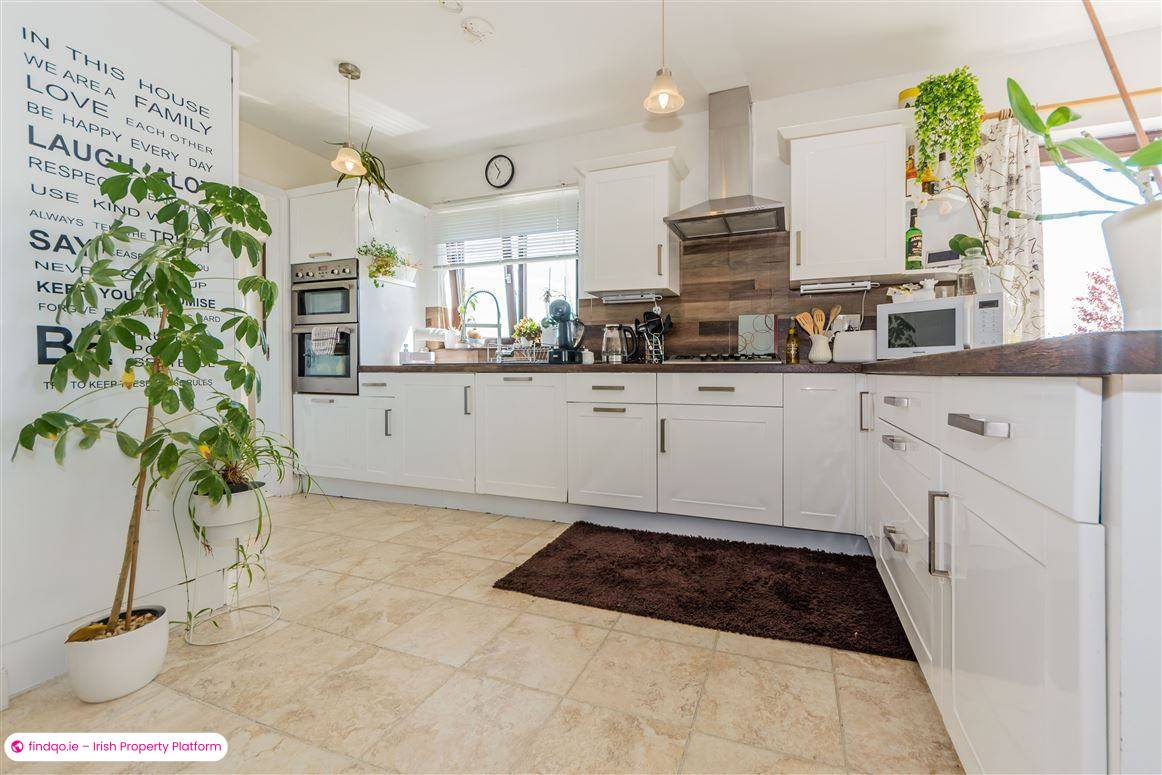 Detached house for Sale in Schull, Cork