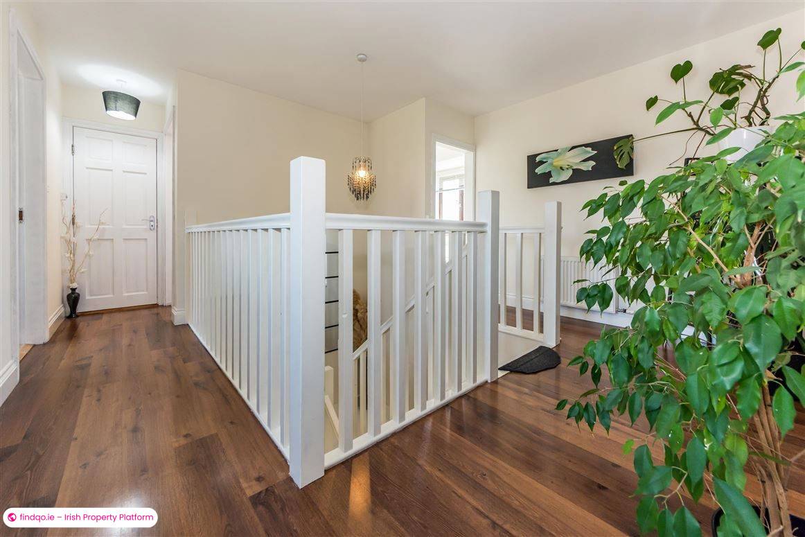 Detached house for Sale in Schull, Cork