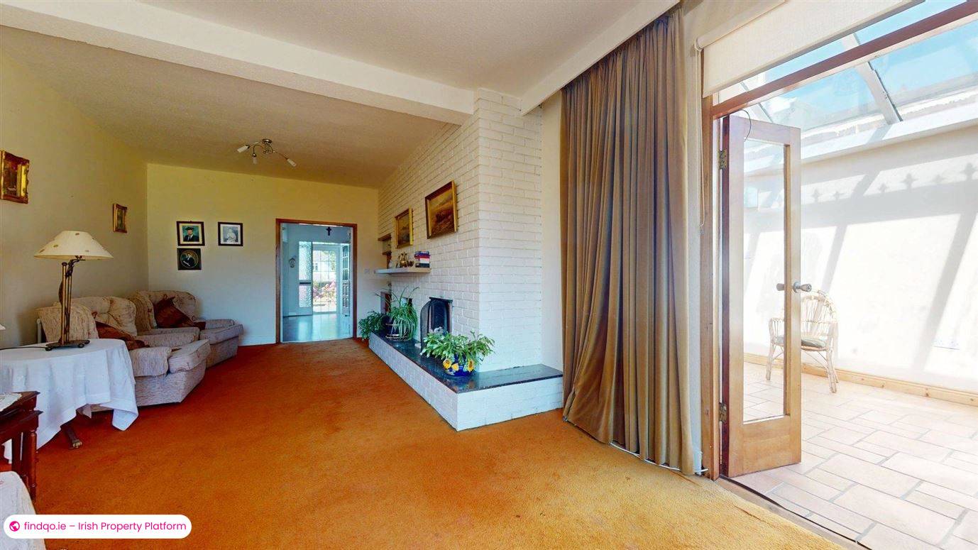 Semi-detached house for Sale in Sutton, Dublin 13