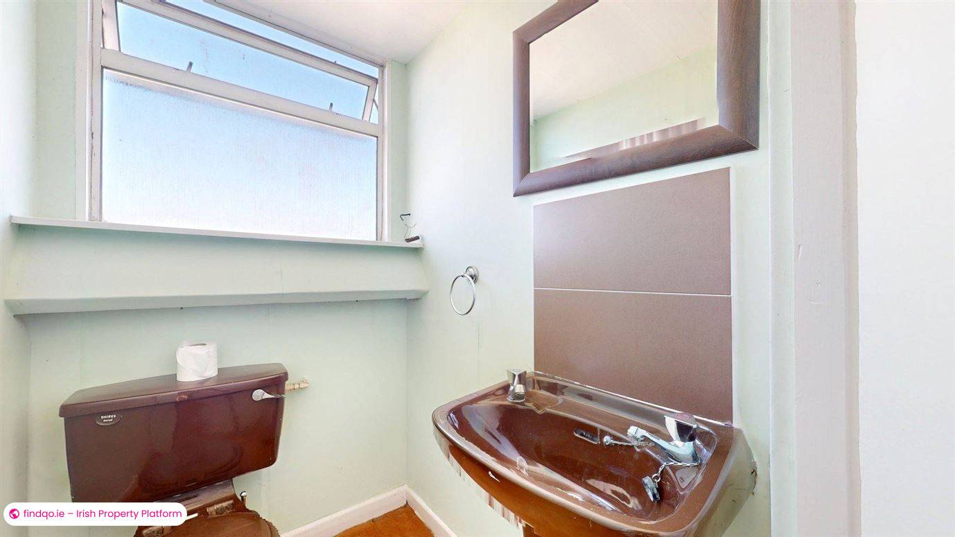 Semi-detached house for Sale in Sutton, Dublin 13