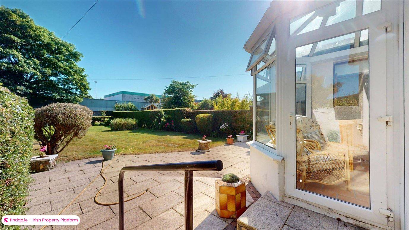 Semi-detached house for Sale in Sutton, Dublin 13