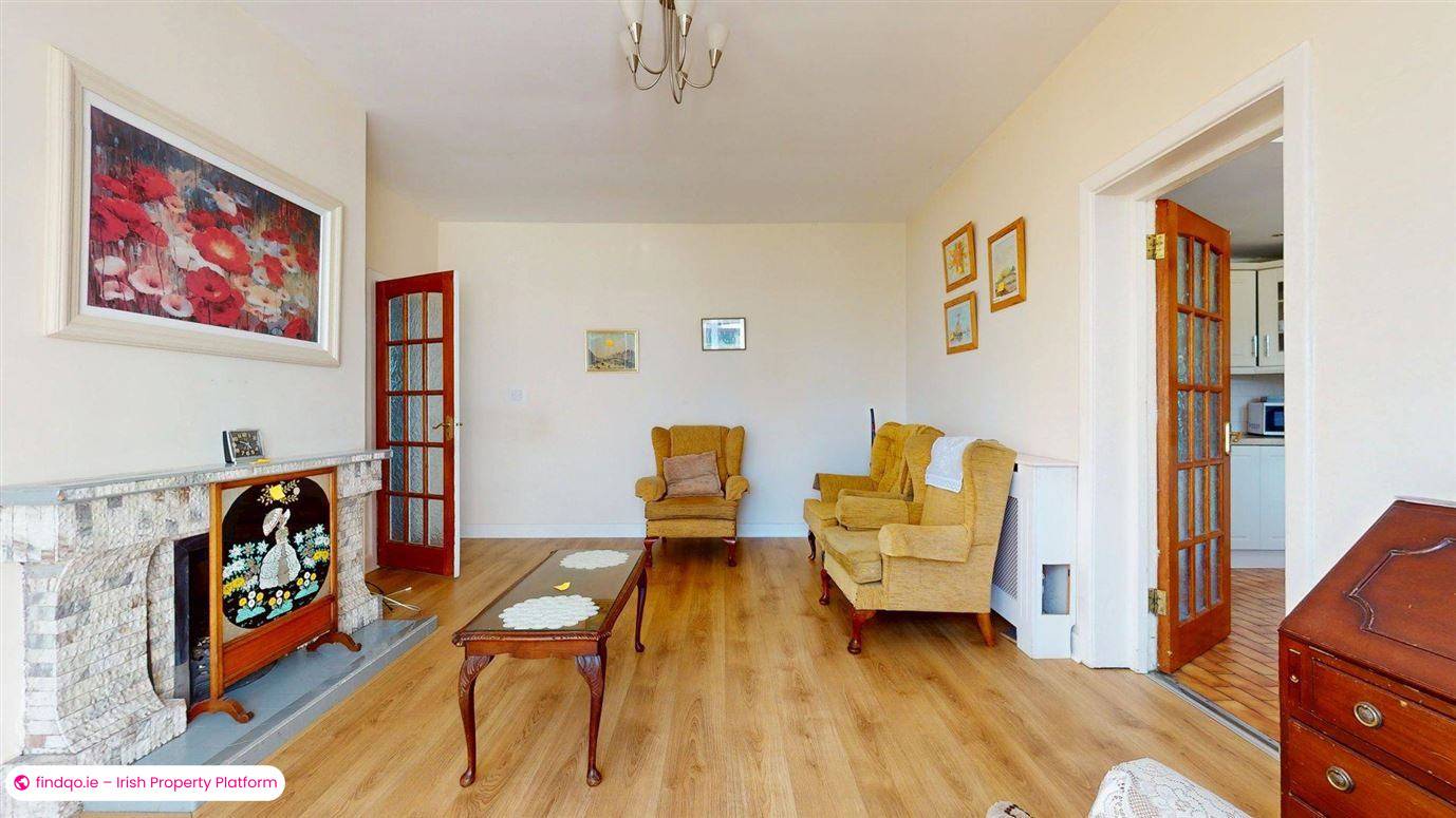 Semi-detached house for Sale in Sutton, Dublin 13