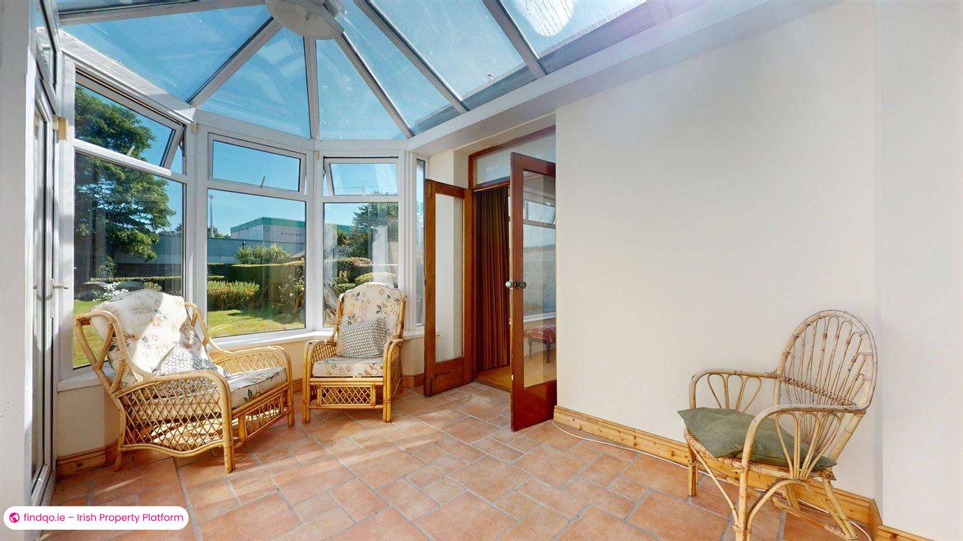 Semi-detached house for Sale in Sutton, Dublin 13