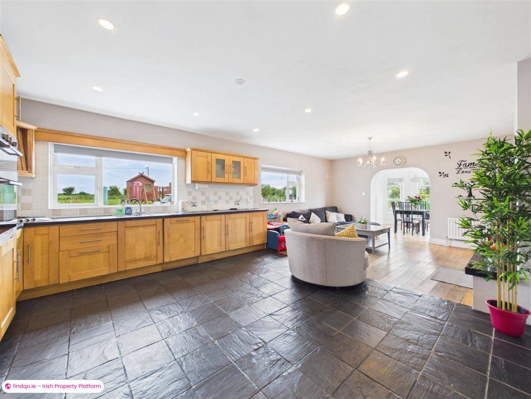 Detached house for Sale in Ballinrobe, Mayo