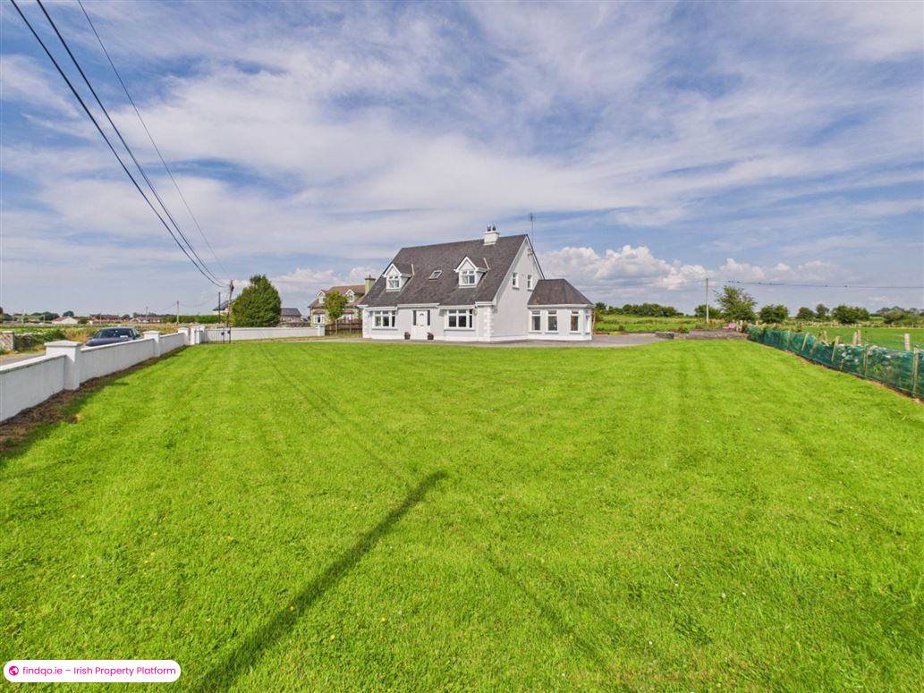Detached house for Sale in Ballinrobe, Mayo