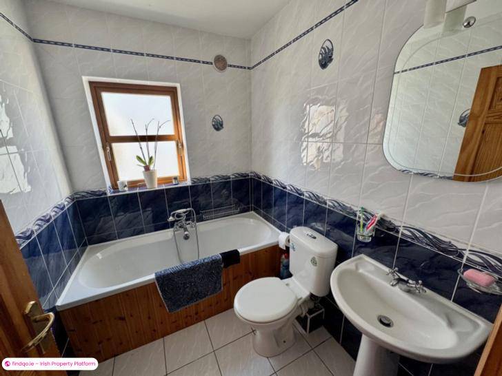 Detached house for Sale in Rooskey, Leitrim