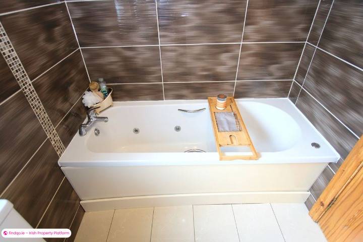 Semi-detached house for Sale in Drogheda, Meath