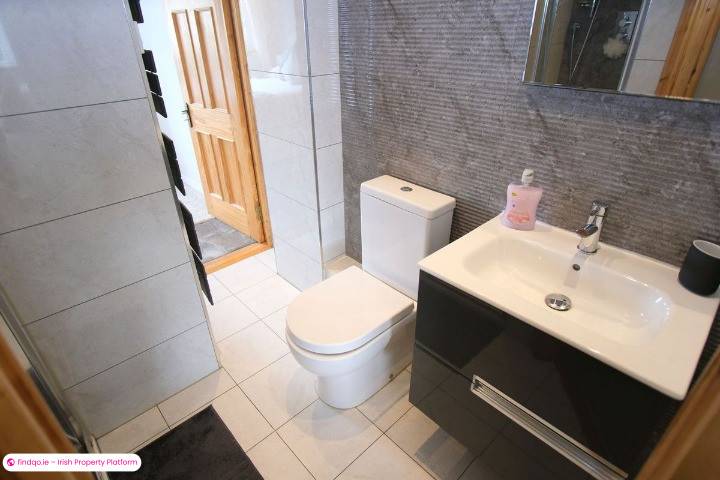 Semi-detached house for Sale in Drogheda, Meath