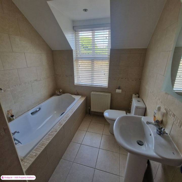 Detached house for Sale in Bantry, Cork