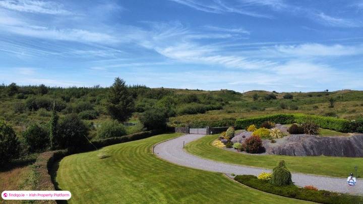 Detached house for Sale in Bantry, Cork