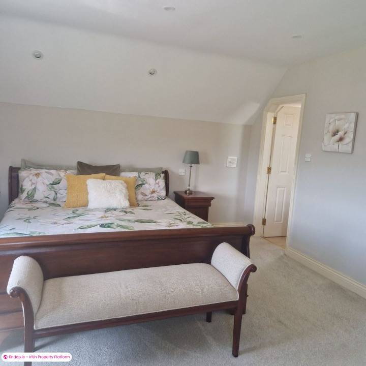 Detached house for Sale in Bantry, Cork