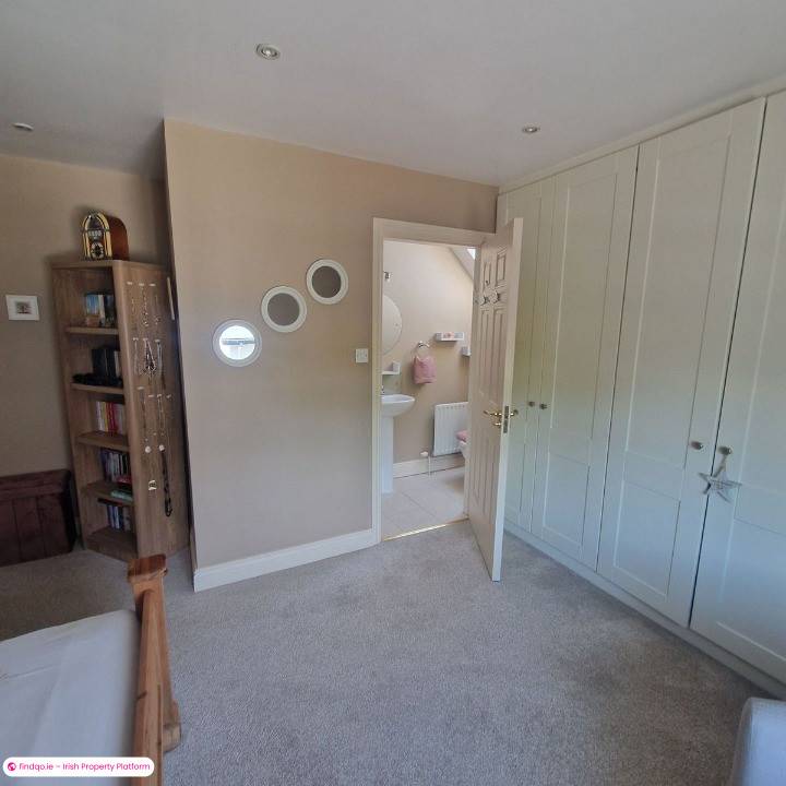 Detached house for Sale in Bantry, Cork