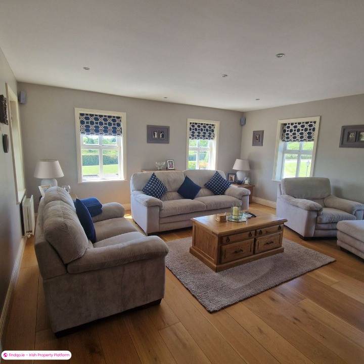 Detached house for Sale in Bantry, Cork