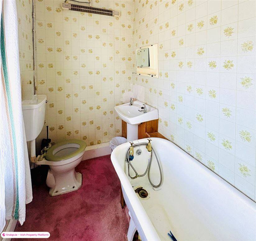 Semi-detached house for Sale in Ballinahow, Kerry