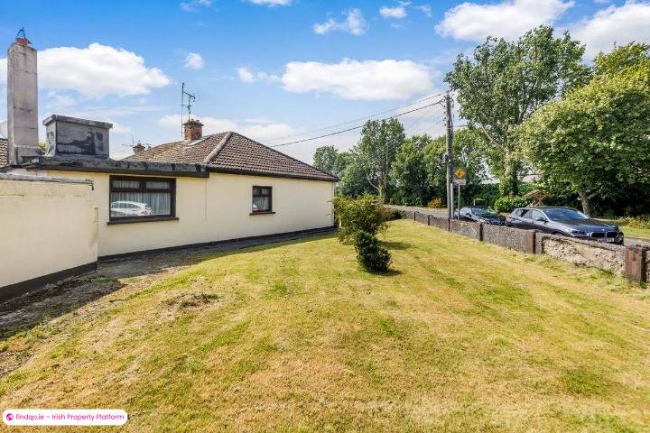 Semi-detached house for Sale in Dundalk, Louth