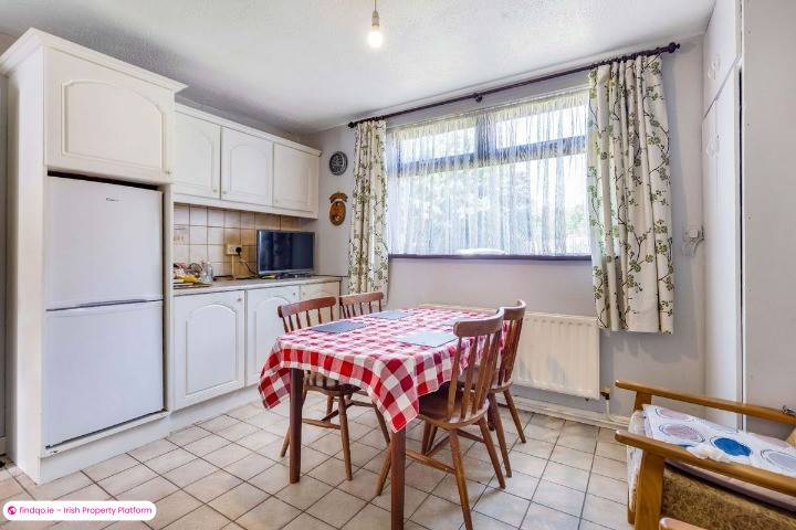 Semi-detached house for Sale in Dundalk, Louth