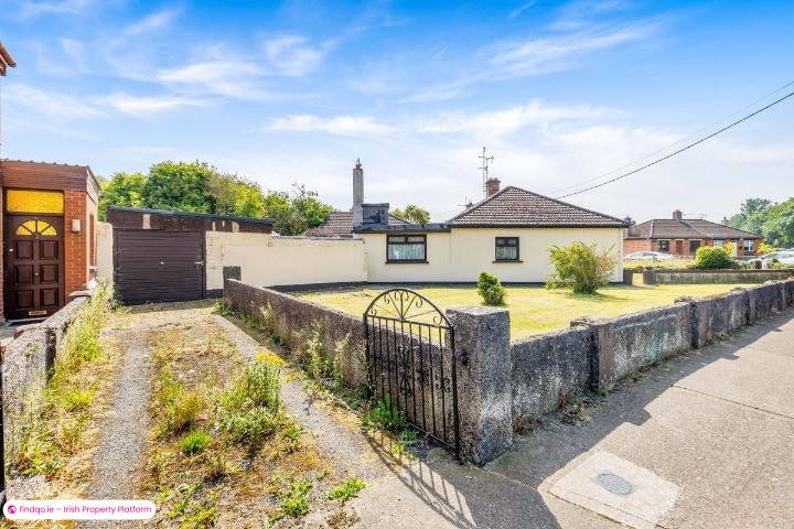 Semi-detached house for Sale in Dundalk, Louth