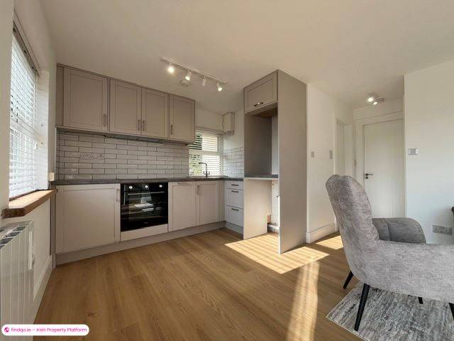 Apartment for Sale in Schull, Cork