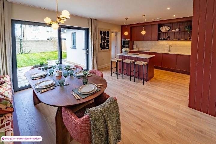 Semi-detached house for Sale in Mountrath, Laois