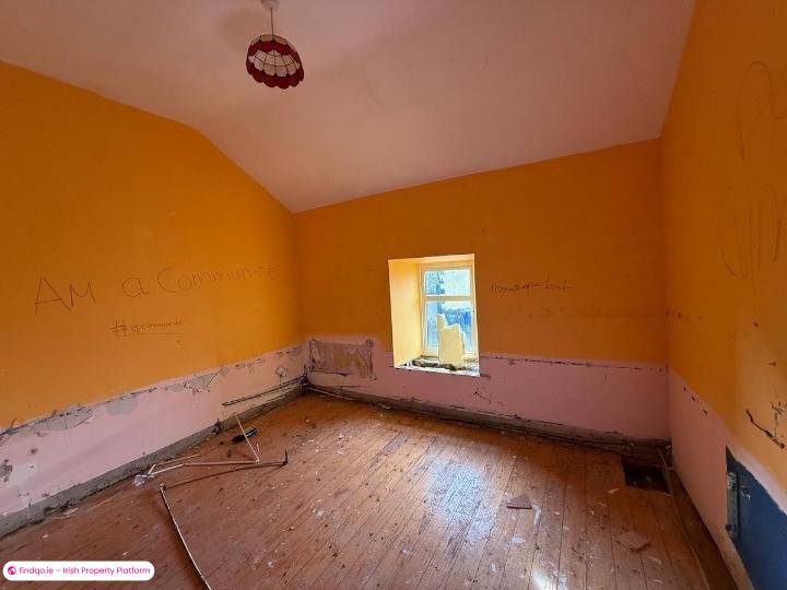 End of terrace house for Sale in Castlerea, Roscommon