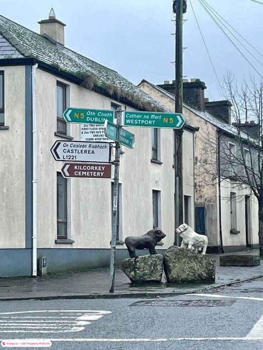 End of terrace house for Sale in Castlerea, Roscommon