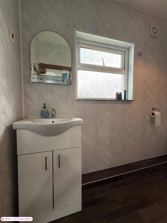 Detached house for Sale in Ballaghaderreen, Roscommon