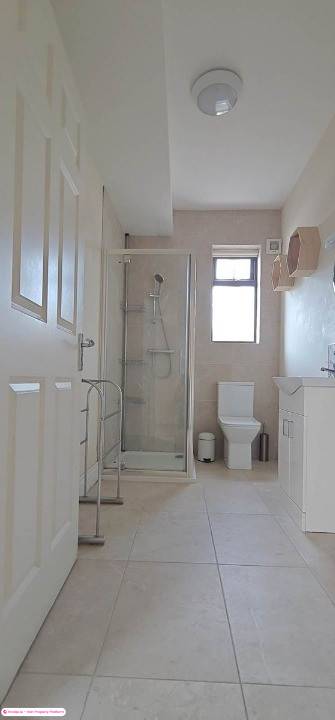 2 Bedroom House for Rent in Ballyglunin, Galway
