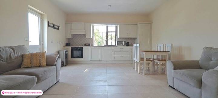 2 Bedroom House for Rent in Ballyglunin, Galway