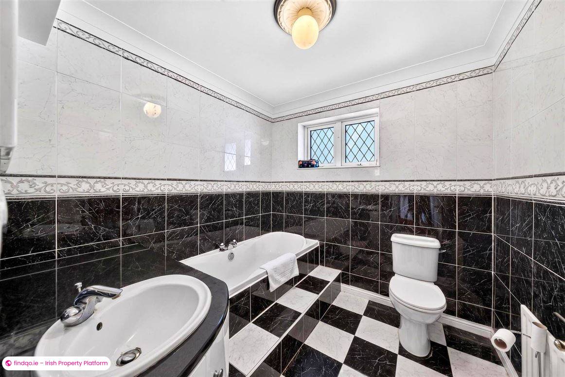Detached house for Sale in Kilcolgan, Galway