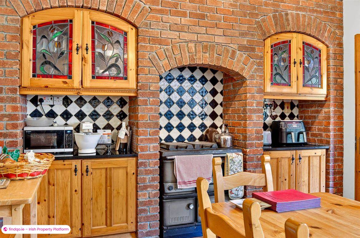 Detached house for Sale in Kilcolgan, Galway