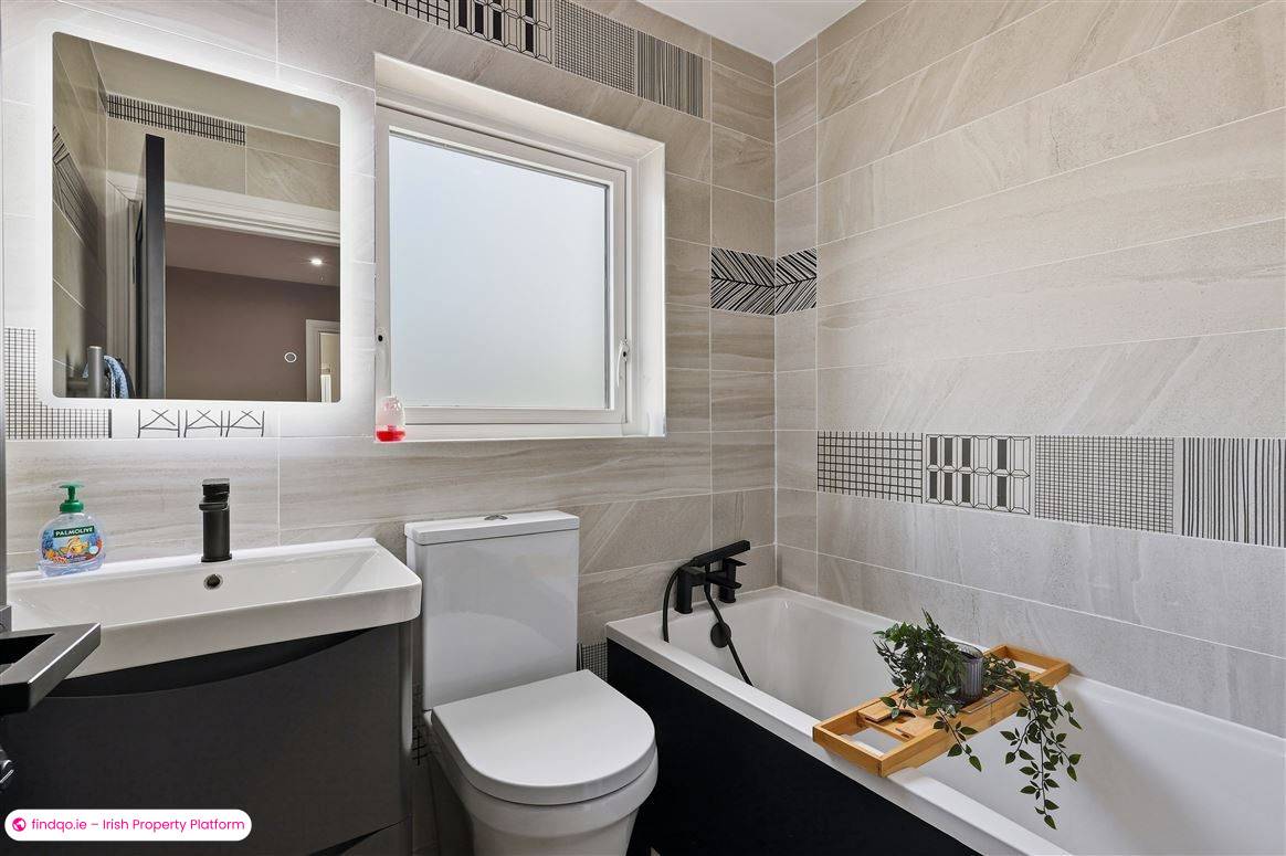 Semi-detached house for Sale in Tallaght, Dublin 24