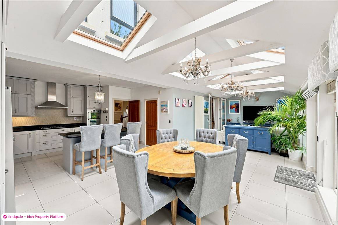 Detached house for Sale in Hollystown, Dublin 15