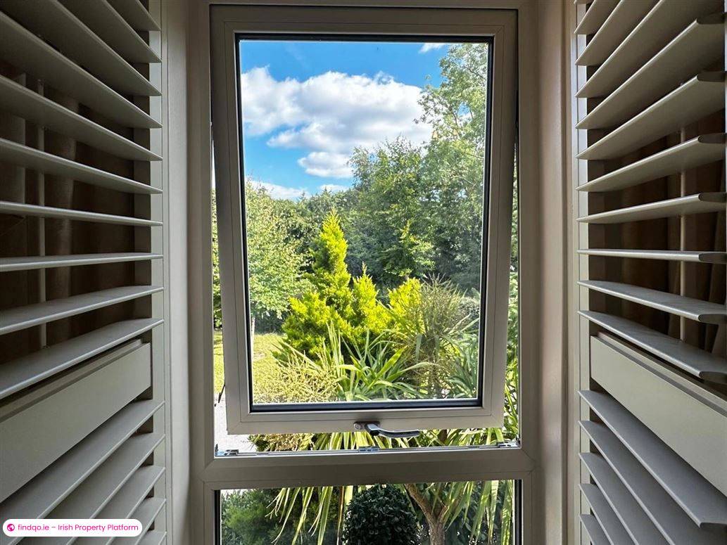 Detached house for Sale in Hollystown, Dublin 15