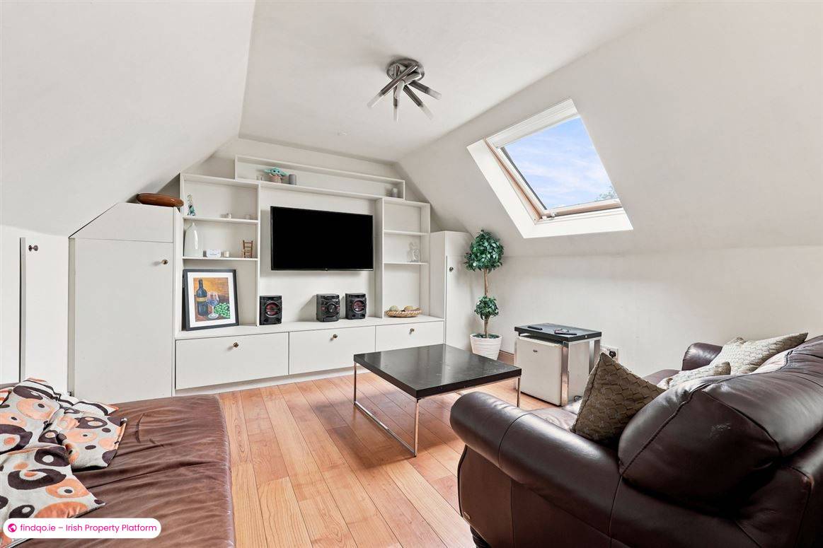 Detached house for Sale in Hollystown, Dublin 15