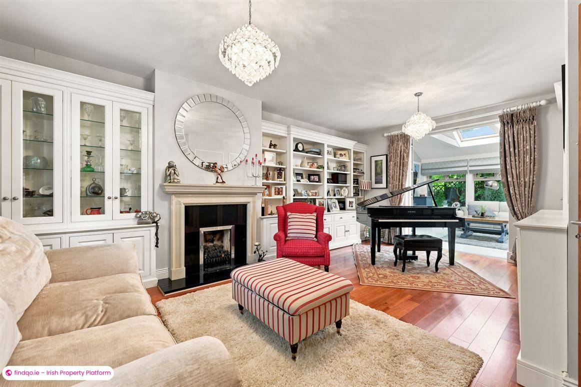 Detached house for Sale in Hollystown, Dublin 15