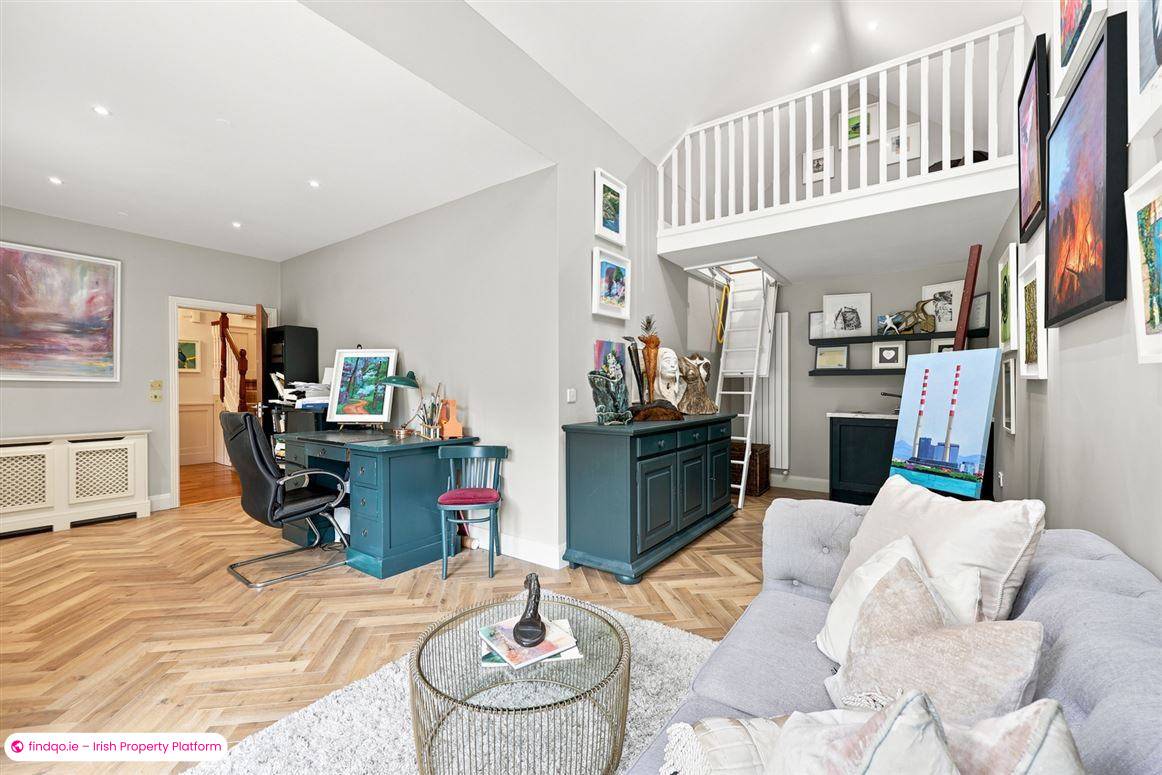Detached house for Sale in Hollystown, Dublin 15