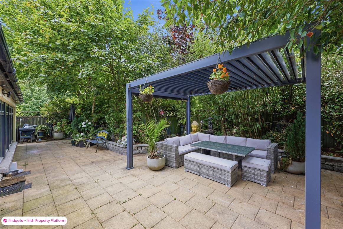 Detached house for Sale in Hollystown, Dublin 15