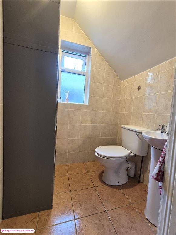 Semi-detached house for Sale in Kinnegad, Westmeath